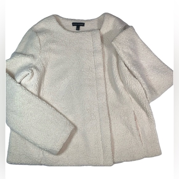 Banana Republic Sweaters - Banana Republic Off White Cream Faux Fur Teddy Jacket Women’s Large Side Zip